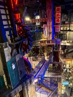 炫酷室内游乐场景观