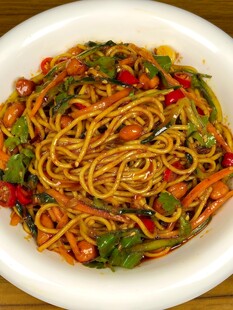 美味多彩凉拌面