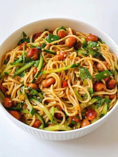 美味蔬菜意面