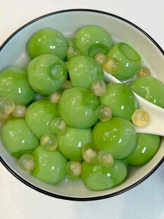 碗中青豆配蒜粒