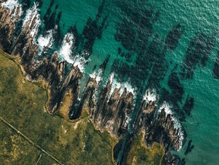 俯瞰海岸壮丽海景