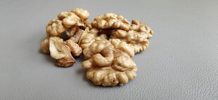 美味核桃仁特写