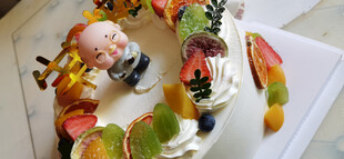 多彩卡通造型水果蛋糕