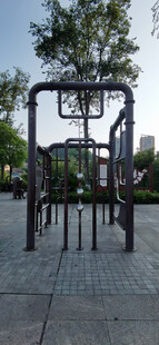 户外健身器材场景