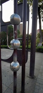 户外金属球形雕塑景观