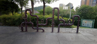 户外健身器材场景