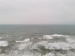 海边雪景 海浪覆雪之景