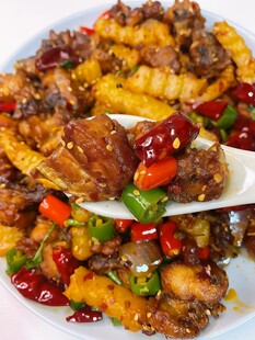 香辣美味玉米炒肉块麻辣香锅
