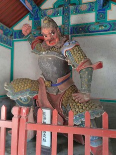 天王雕塑