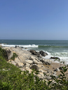 海边岩石景观