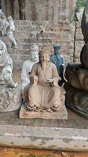 古旧佛像雕塑展示