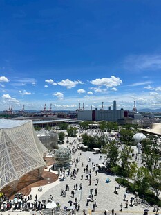 日本博览会热闹景象