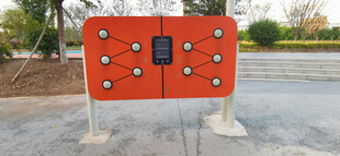 橙色户外配电箱设备