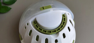 白色透气宠物笼子特写