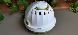 白色带孔宠物窝