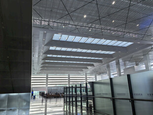 现代风格大型室内空间