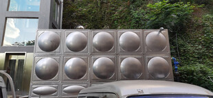 金属质感球形装饰物件