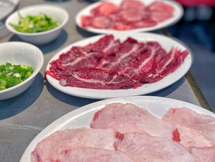 新鲜肉片