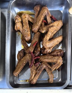 美味卤鸡翅尖