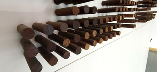 整齐排列的木条