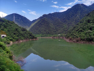 山河