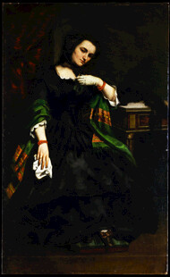 古典装扮女子的优雅姿态