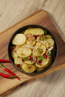 铁板土豆片 竖版 正面照