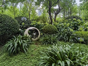 中式园林景观绿意盎然