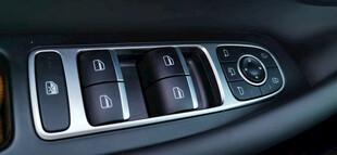 汽车中控按键特写