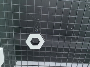 六边形图案的金属网格吊顶