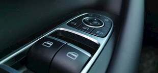 汽车内饰精致按键细节