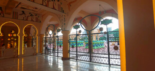 华丽室内拱形建筑空间