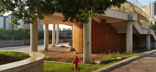 公园中的建筑与绿化景观