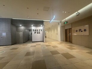 现代简约风格的室内走廊