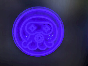 紫色小熊造型发光按钮