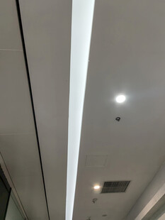 现代简约风格室内天花板