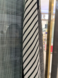 现代条纹装饰墙面细节