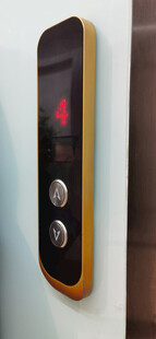 电梯按钮特写