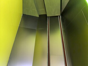 现代风格地面结构特写