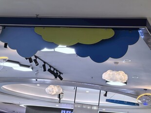 商场天花板梦幻云朵装饰