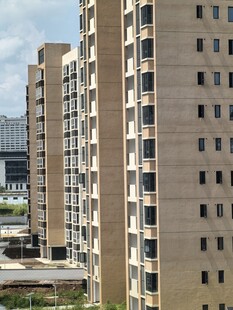 高层住宅楼外观景象