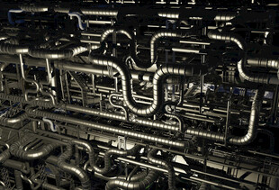 复杂工业管道系统特写