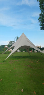 户外白色三角造型张拉膜