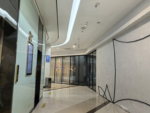 现代风格办公走廊空间