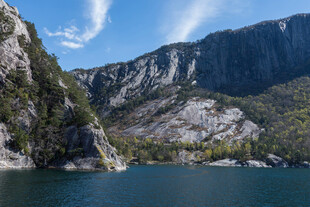 壮丽山水湖景风光图