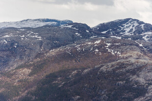 壮丽雪山山脉景观