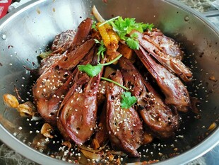 干锅辣鸭头