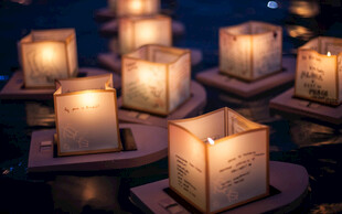 烛光摇曳 浪漫温馨氛围