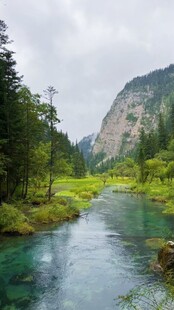 山间小溪