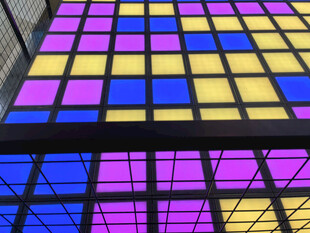 彩色格子灯光场景